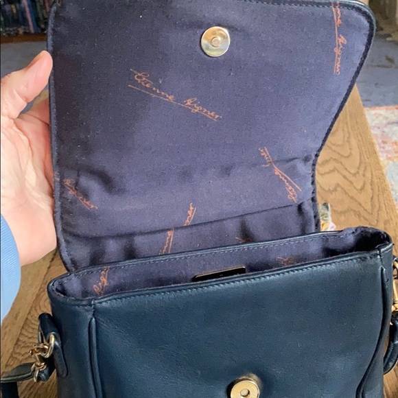 Vintage Etienne Aigner crossbody bag - Picture 5 of 8